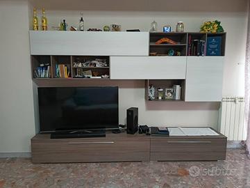 Parete attrezzata 