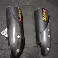 terminali Ducati Monster con paracalore carbonio