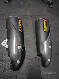 terminali Ducati Monster con paracalore carbonio