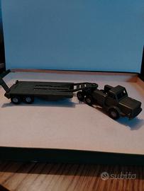Camion con traino ripiano x carri art. 12 Politoys
