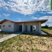 ESCLUSIVA VILLA TRICAMERE: indipendenza e rispa...