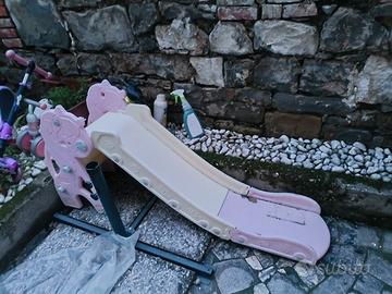 scivolo giocattolo bambina