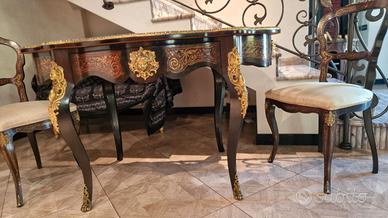 Maestoso tavolo Scrivania antica in stile Boulle
