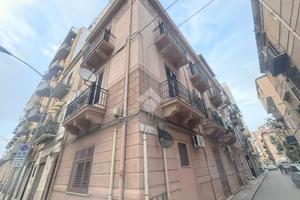 MONOLOCALE A PALERMO