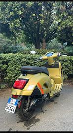 Vespa 300 GTS