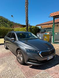 Skoda Octavia Wagon 2.0 TDI 115CV 2023 - 38.000 KM