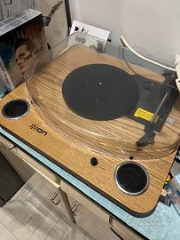 Giradischi ION Max LP con casse integrate