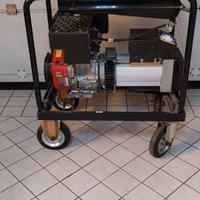 Generatore di corrente a benzina 