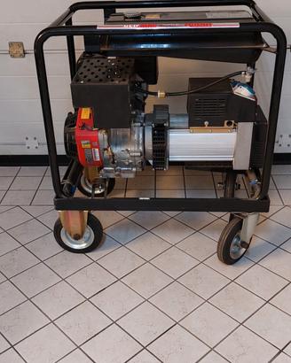 Generatore di corrente a benzina 
