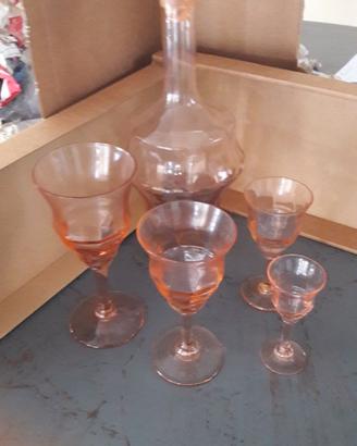 Servizio bicchieri vetro rosa anni '30