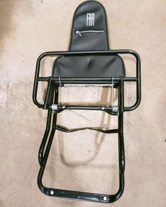 Portapacchi posteriore con schienale ET3