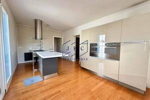 Attico / Mansarda di 158 m² con 5 locali e box aut