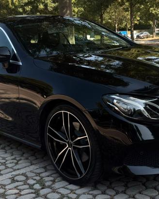 Mercedes-Benz E 220 d Coupé Auto Avantgarde