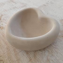 Fioriere in pietra leccese 