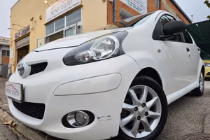 Toyota Aygo 1.0 68cv Now Connect*Clima*Navi*Cerchi