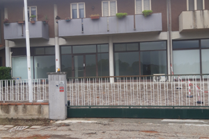 Privato affitta locale