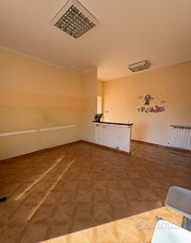 Appartamento di 80 mq da ristrutturare