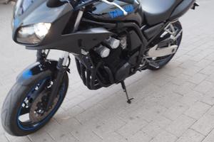 Yamaha Fazer 600
