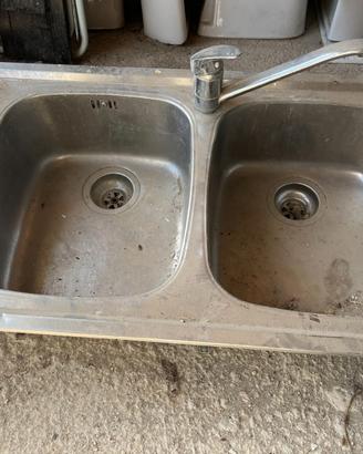 lavello in  acciaio inox