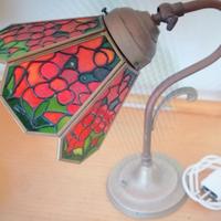 Lampade per comodino e una applique doppio