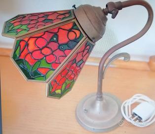 Lampade per comodino e una applique doppio