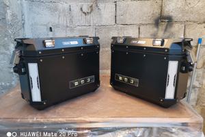 Givi trekker  Outback   37/37.
