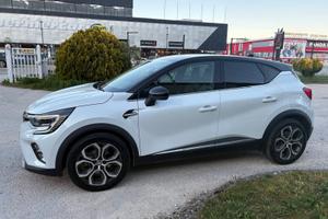 Renault Captur Plug-in Hybrid 160cv – 60km EV