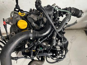 MOTORE COMPLETO DACIA SANDERO 900 T.BZ H4BB410