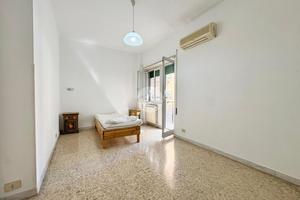 MONOLOCALE A ROMA