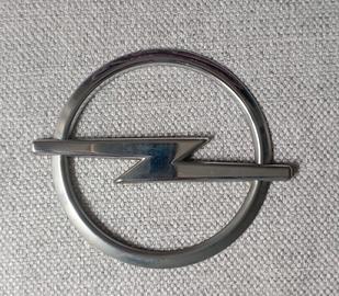 emblema opel agila 2005