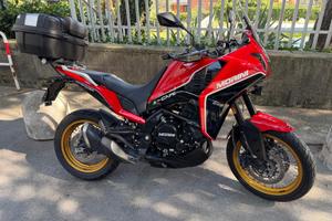 Moto Morini X-Cape 650 Gold Wheels Edition