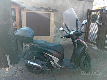 Motorino Honda SH 125 sport