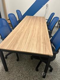 Tavolo con sedie per ufficio e non