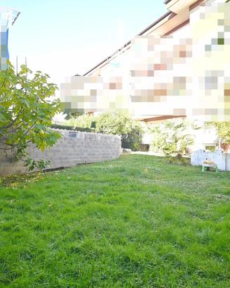 Appartamento pentalocale spazioso con ampio giardi