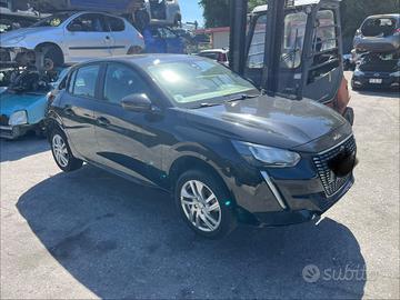 Peugeot 208 2023 HM05