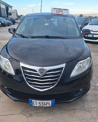 Lancia Ypsilon 1.2 BENZINA/GPL - 2014 LONDON PARIS