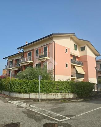 3 LOCALI A PESCANTINA