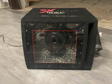 Kit Car Audio Subwoofer 600W + Amp + Cond 1.2 F