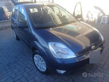 Ford Fiesta 2005 1.2 TDCi – 220.000 km