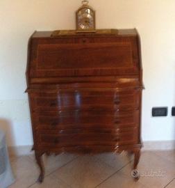 Secretaire del 1972