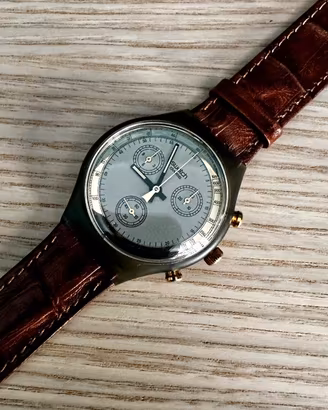 Swatch Chrono Goldfinger SCM100 
