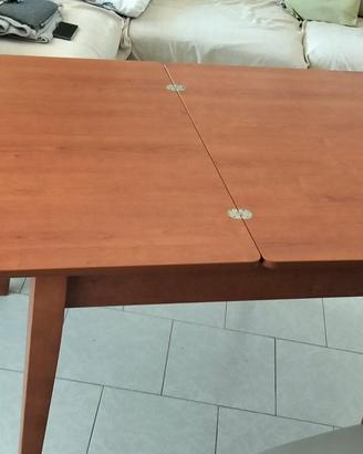 tavolo 90*90 allungabile+ 4 sedie