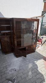 Sono degli scafali molto belli