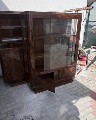 Sono degli scafali molto belli