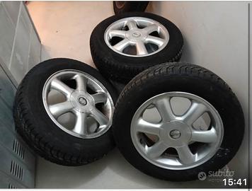 Gomme 175/65 R15 84H e cerchioni