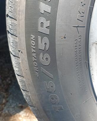 Cerchi 15" + Gomme invernali montate