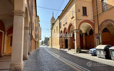 Appartamento a Bologna Via Santo Stefano 1 locali