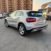 MERCEDES GLA 220d - PREZZO RIBASSATO