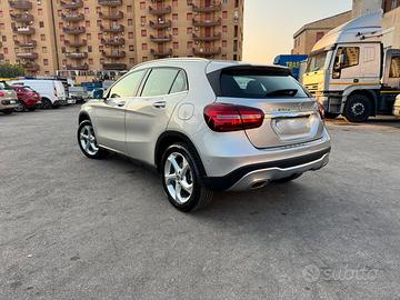 MERCEDES GLA 220d - PREZZO RIBASSATO
