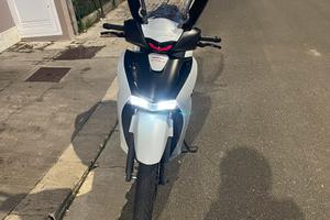 Sh 125